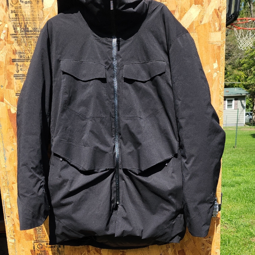 ARC'TERYX Node Down Parka